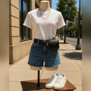 Madewell Women's High-Rise Denim Cutoff Shorts Dark Blue Onaway Wash Size 28